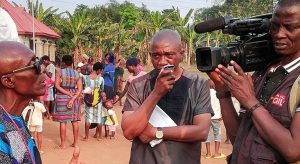 Troupe giornalisti a Benin City
